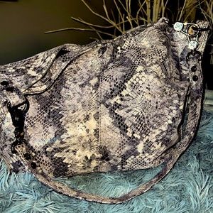 Hobo Pierre, enchanted floral, NWT, leather purple lining awesome new colors